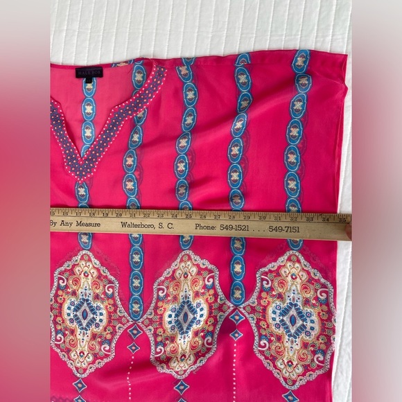 Hale Bob Oversized kimono top with front v-neck XS
100% Silk pink background - Picture 5 of 10